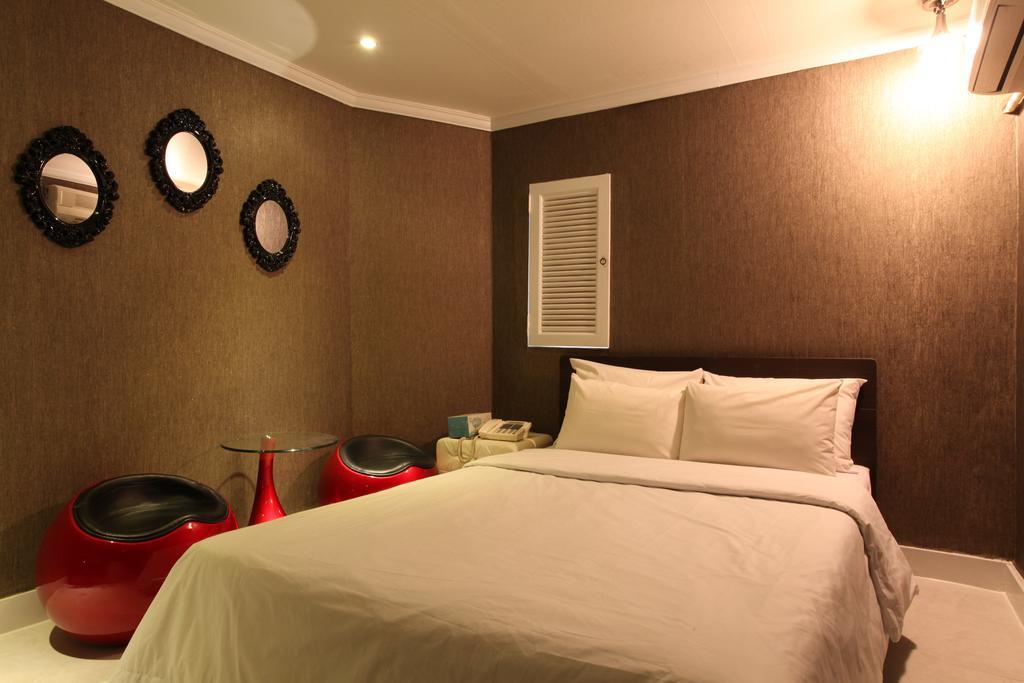 Hotel Goguma Shinchon Seoul Exterior foto
