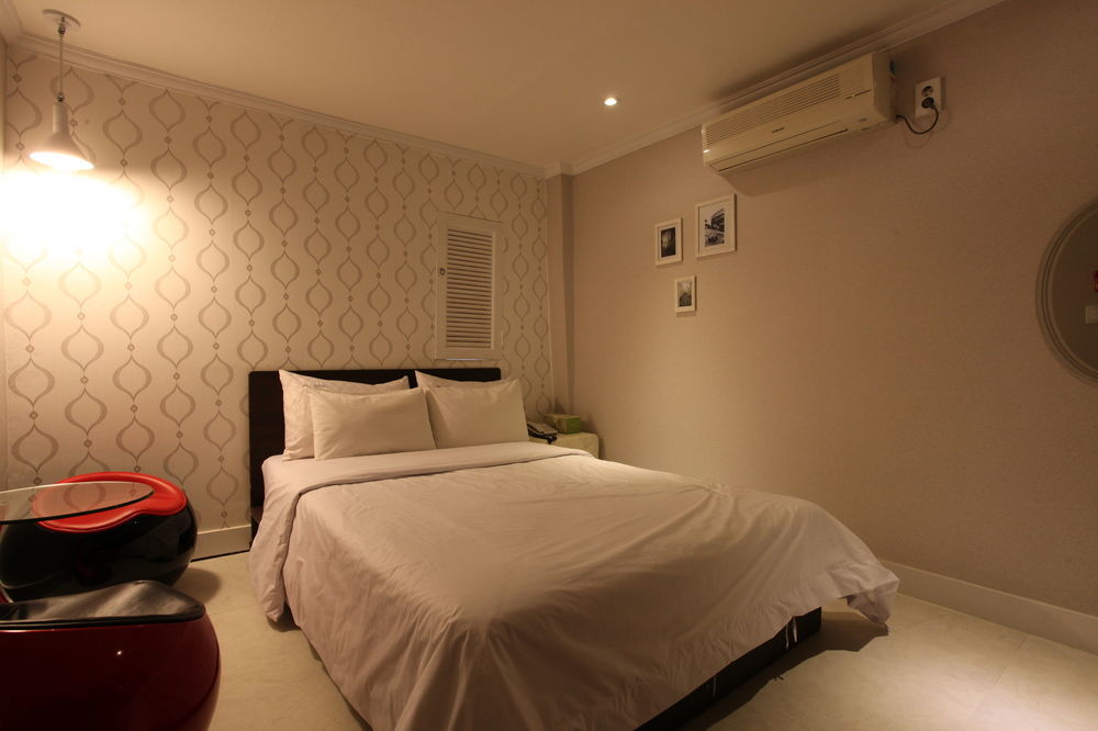 Hotel Goguma Shinchon Seoul Exterior foto
