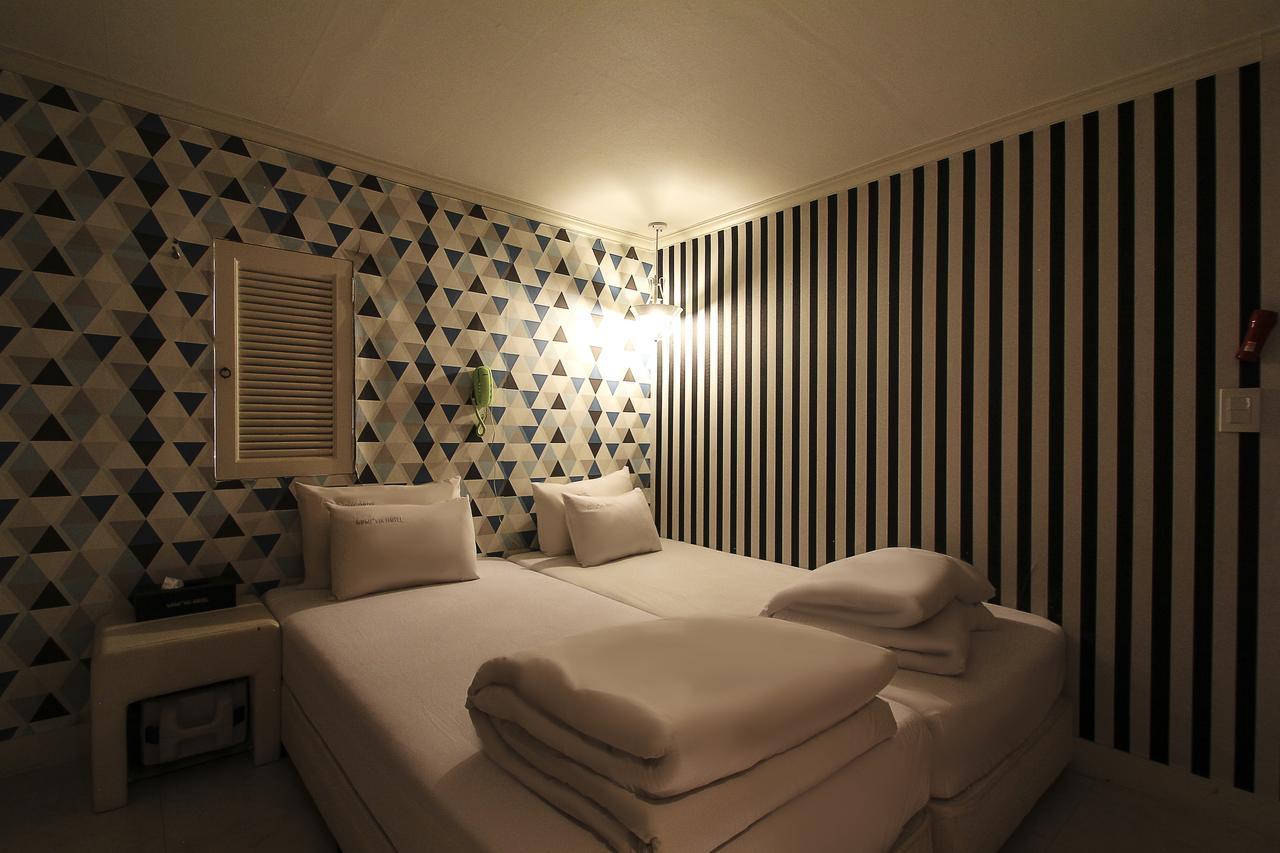 Hotel Goguma Shinchon Seoul Exterior foto